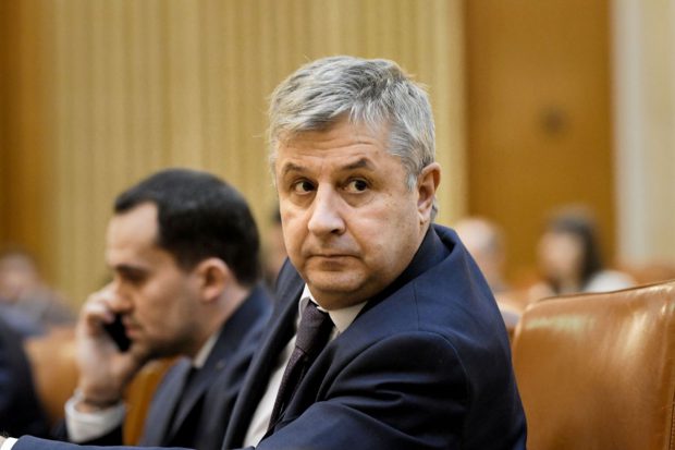 USR acuză PSD și PNL că îl ajută pe „părintele OUG 13” Florin Iordache să rămână cel puțin 5 ani la șefia Consiliului Legislativ