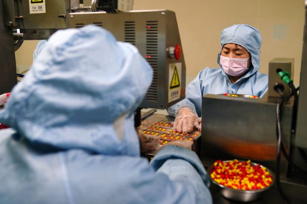 Europa, dependentă de China și India în privința medicamentelor. „Delocalizarea trebuie stopată imediat”