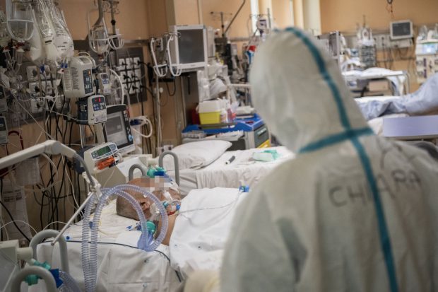 România trimite 30 de ventilatoare de terapie intensivă Cehiei, cea mai afectată țară de COVID-19 în valul doi