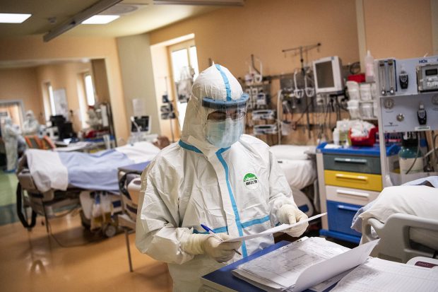 Italia a raportat 17.012 de noi cazuri de coronavirus în ultimele 24 de ore și 141 decese