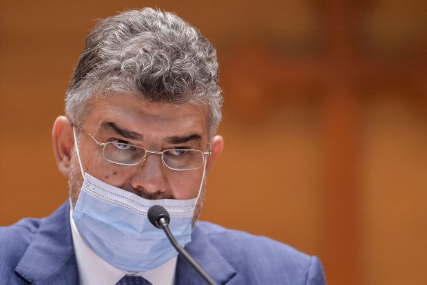Ciolacu, despre poza din restaurant: “A fost o greșeală, recunosc. Trebuia să rămân doar cu familia mea”