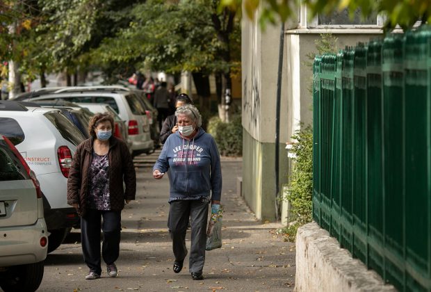 București, peste 500 de cazuri noi de COVID-19. Județele Timiș, Cluj și Maramureș, cele mai multe îmbolnăviri noi