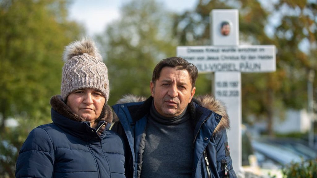 Mercedesul ciuruit în care a fost asasinat Viorel Vili Păun, în Germania, vândut de părinții românului cu 1.000 €: “Singurul nostru copil a murit aici”