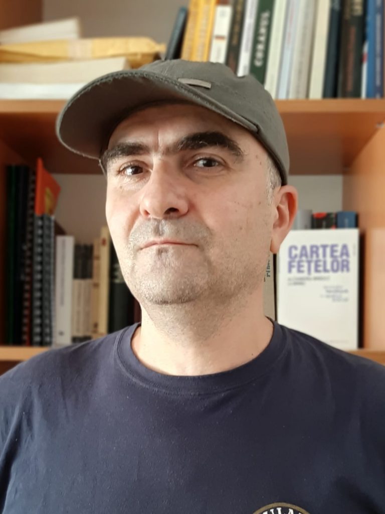 Sociologul Mirel Bănică analizează pelerinajele din România în pandemie: “În ortodoxie, timpul de aşteptare este cel care modelează pelerinul”