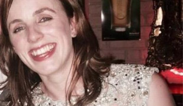 Un tată și-a găsit bebelușul de 7 luni mort în cameră, când poliția l-a trezit să-i spună că soția lui s-a sinucis