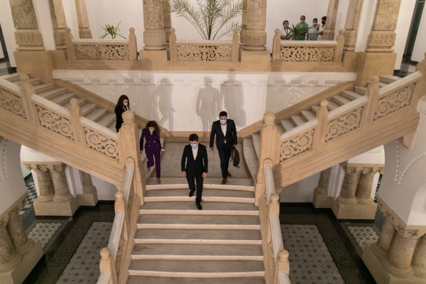 Opt persoane reținute după perchezițiile de la Primăria Capitalei