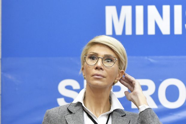 Ministrul muncii, după discuțiile cu reprezentanții minerilor: „Pe 25 și 26 februarie își vor încasa salariile și beneficiile restante”