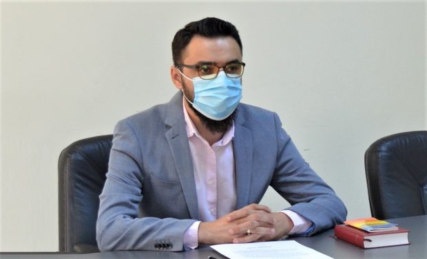 Situație critică în Vâlcea, cu aproape 50 de focare de COVID. Prefectul Sebastian Fârtat, la Adriana Nedelea LA FIX