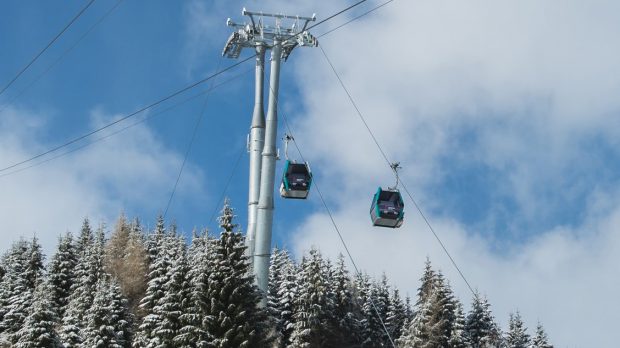 Primăria Sinaia oferă donatorilor de sânge cartele pentru acces gratuit la mijloacele de transport pe cablu