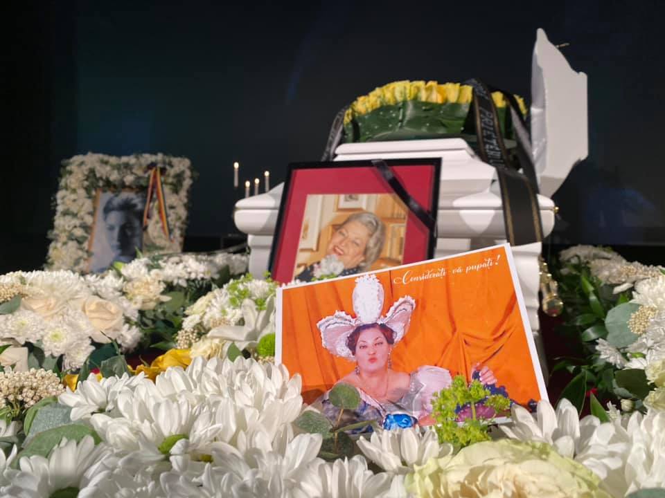 VIDEO | Draga Olteanu Matei a fost înmormântată astăzi, la Piatra Neamț, cu onoruri militare