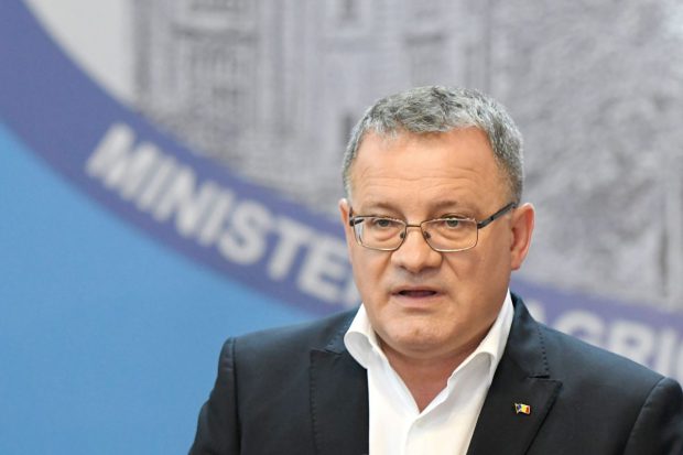 Adrian Oros, al patrulea ministru infectat cu coronavirus: „M-am autoizolat la domiciliu”
