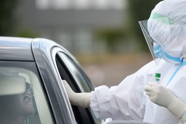 Concediile medicale pentru COVID-19, motiv de dispută între Direcțiile de Sănătate Publică și medicii de familie. În centrul neînțelegerilor stau deciziile de carantinare
