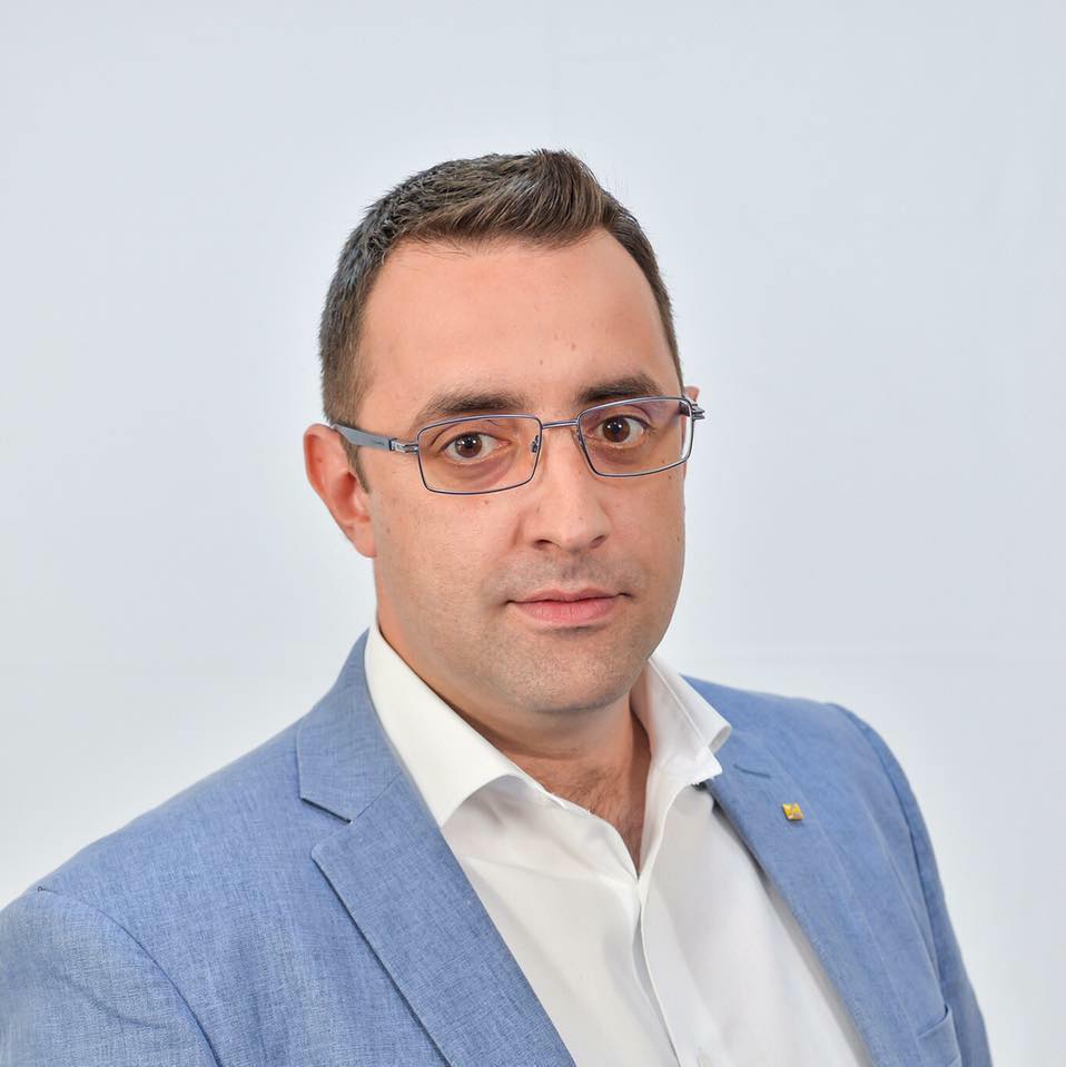 Șeful pus de Firea la “Filantropia” a adus în spital firma la care a fost reprezentant de vânzări. Prețuri umflate și 40 de achiziții directe