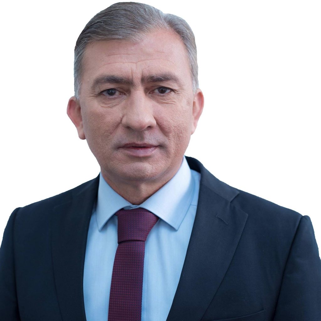 Investigați de justiție care cer voturi pentru viitorul Parlament: partidele mici au înghesuit pe liste condamnați, inculpați și urmăriți penal