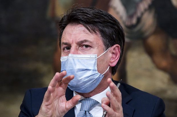 Premierul italian Giuseppe Conte și-a anunțat demisia