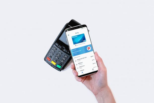 Românii pot folosi Google Pay pentru a plăti cu telefoanele sau online