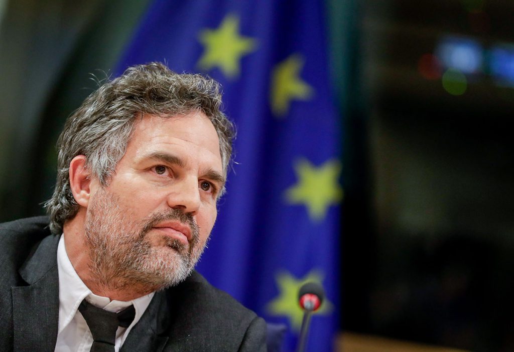 Actorul principal din Spotlight după ce a văzut „Colectiv”: „Cum sucombă o societate prin corupție”