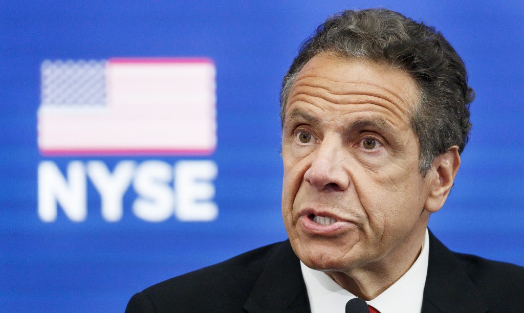 Curtea Supremă din SUA le-a interzis autorităților din New York să impună restricții bisericilor, pe motiv că încalcă libertatea religioasă