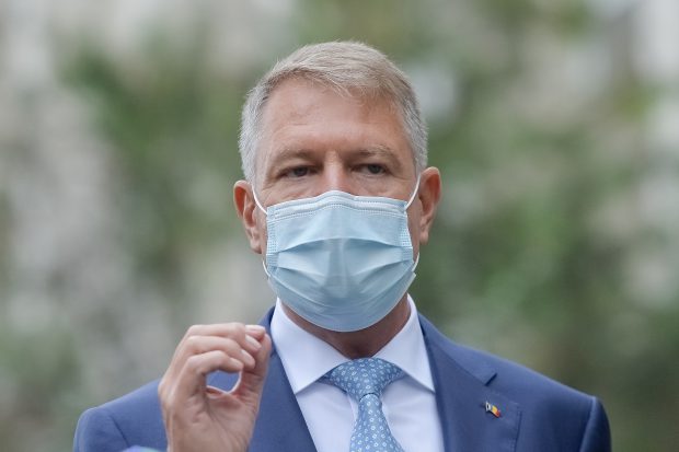 Mesajul lui Klaus Iohannis după ce a ieșit din secția de votare: „ Este foarte important să mergeți la vot”