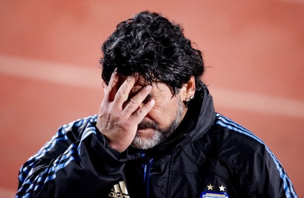Fostul doctor personal al marelui fotbalist lansează ipoteza că Maradona s-a sinucis: ”Se săturase de tot ce îl înconjura”