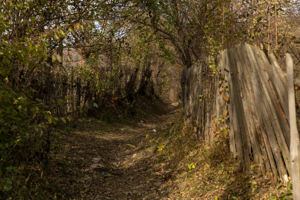 Una dintre victimele incendiului de la SJU Piatra Neamţ îşi pierduse, acum două săptămâni, soţul. Fiul femeii: „Mama se ruga să nu moară înaintea lui tata”