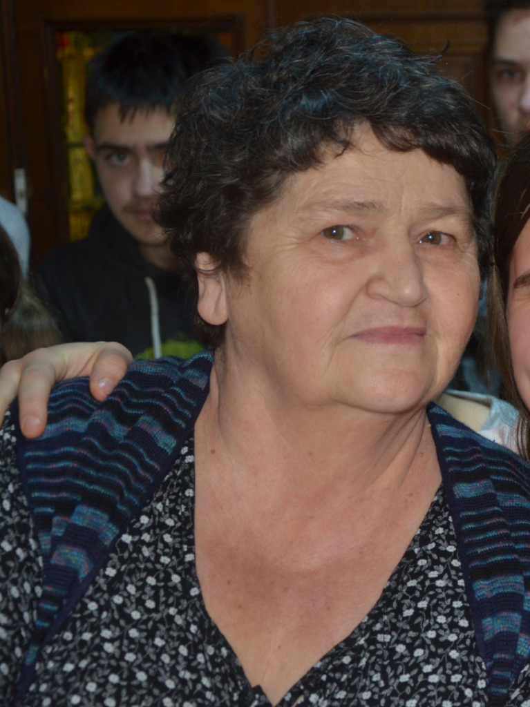 Una dintre victimele incendiului din Piatra Neamț era mamă pentru zeci de orfani. Tatiana Gavril a crescut 25 de ani copii abandonați, alături de cei 6 ai ei