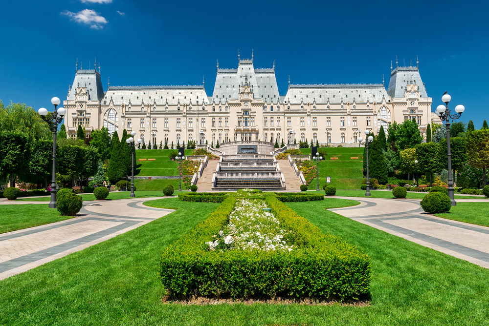 Palatul Culturii din Iași - obiective turistice Iași