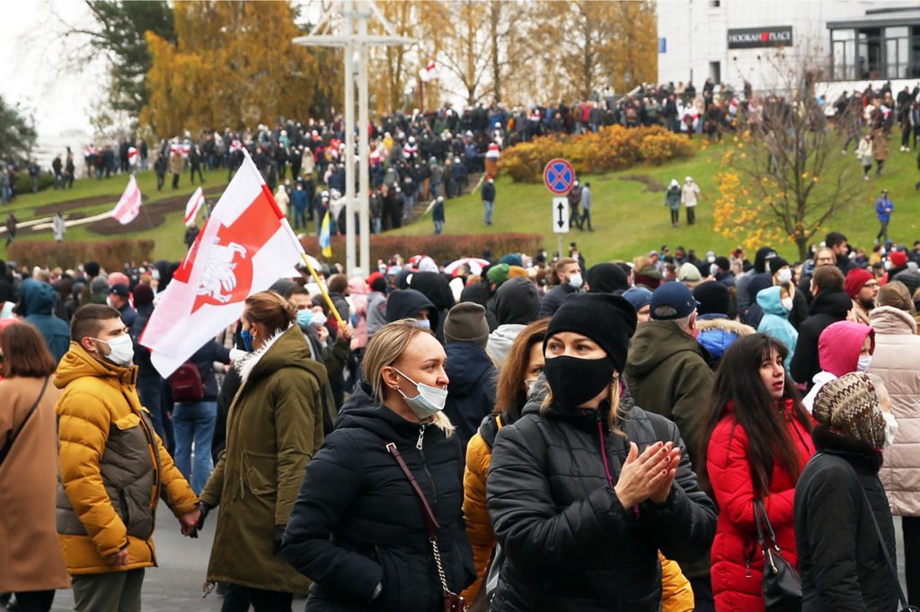 Noi proteste violente la Minsk. Svetlana Tihanovskaia speră să se vadă cu Joe Biden