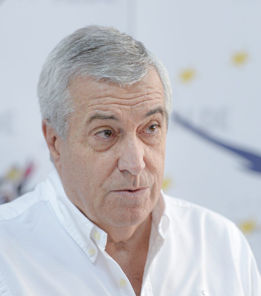Am întrebat 10 parlamentari dacă vor face vaccinul anti-COVID. „Sunt cu COVID-ul în nas acum! Dacă vaccinul apare, îl voi folosi”