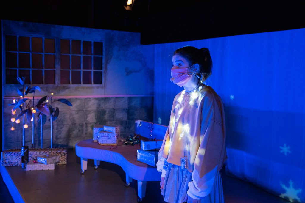 O piesă de teatru despre mame minore a stârnit revolta unor asociații de părinți conservatoare și a Inspectoratului Școlar Neamț: “Replici de canal porno”