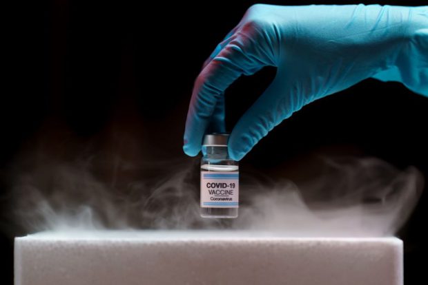 Vaccinul Pfizer anti-COVID, aprobat şi în SUA, va fi transportat în containere frigorifice folosite anterior la livrarea tonului în Japonia