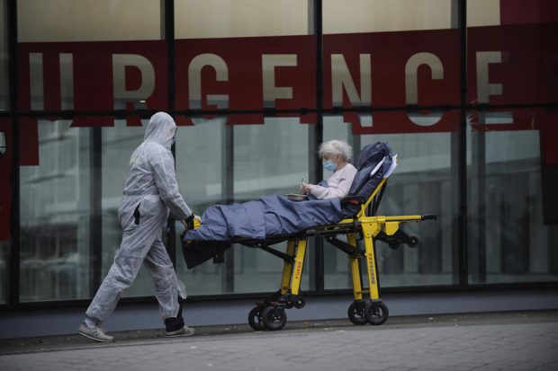 Orașul francez Marsilia are parte de restricții mai dure, odată cu descoperirea noii variante de COVID-19
