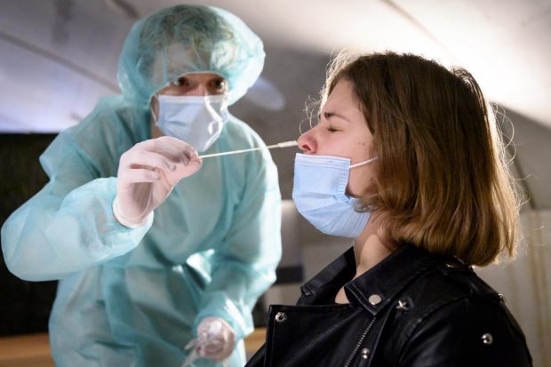 Peste 6.400 de infectări și 168 de decese COVID în ultimele 24 de ore. Bucureşti, cea mai mare rată de incidenţă din ţară