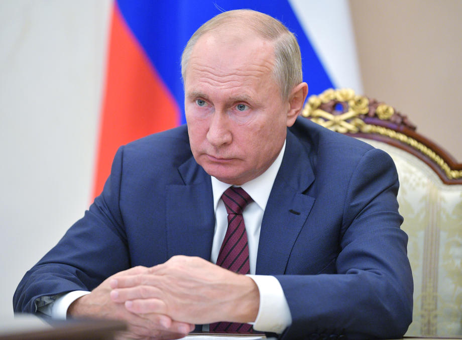 Vladimir Putin nu a folosit vaccinul anti- COVID-19 dezvoltat de Rusia. Explicațiile Kremlinului