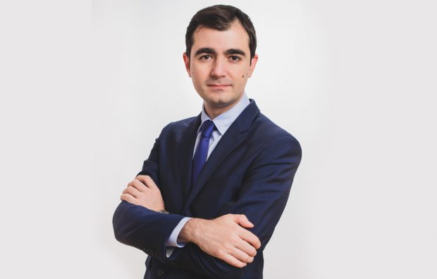 PUBLICITATE ELECTORALĂ| O Românie fără hoție. Claudiu Năsui, candidat USR PLUS la Camera Deputaților: Reducerea sărăciei este cel mai important obiectiv economic al României