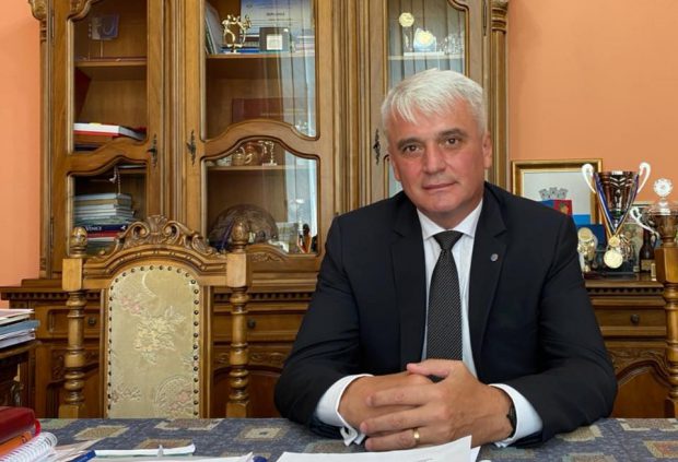 Primarul din Şimleu Silvaniei, condamnat definitiv la trei ani de închisoare cu suspendare pentru abuz în serviciu