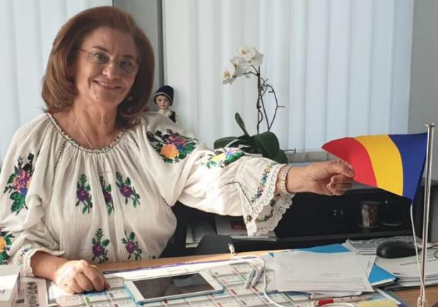 Maria Grapini cere Times New Roman să şteargă o glumă la adresa ei despre orgia sexuală de la Bruxelles: ”Nu se poate accepta să se facă orice. Nu asta înseamnă libertatea de exprimare”