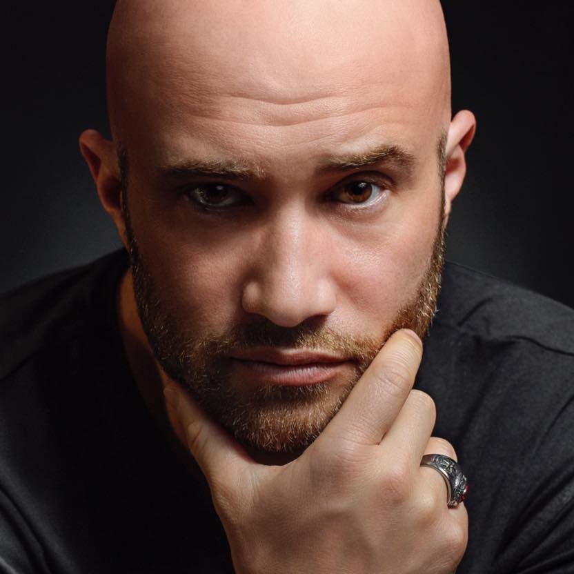 Mihai și Emilia Bendeac au lansat împreună „Jurnalul unui Burlac. Conversații cu mama”. „Varianta ideală ar fi ca oamenii să cumpere cartea și să nu o citească”