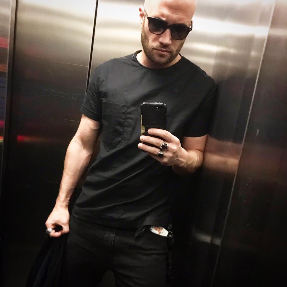 Mihai și Emilia Bendeac au lansat împreună „Jurnalul unui Burlac. Conversații cu mama”. „Varianta ideală ar fi ca oamenii să cumpere cartea și să nu o citească”