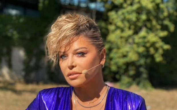 Loredana Groza a făcut spectacol pe terenul de tenis, alături de alte sportive. Artista, mai sexy ca niciodată la 50 de ani