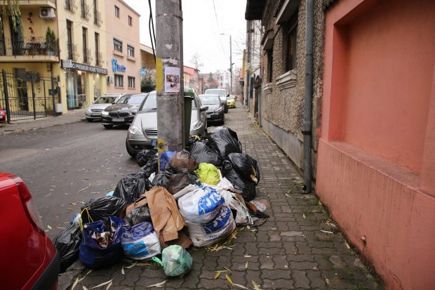 Romprest a anunţat că începe colectarea gunoiului de pe domeniul public din Sectorul 1