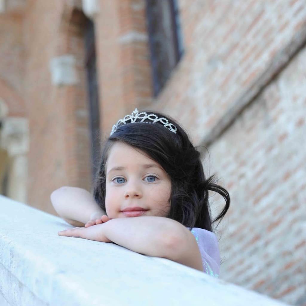 Fiica Andreei Marin a împlinit 13 ani. Ce frumoasă este Violeta. „Iubirea mea cea fără limite să-ți fie pavăză, sufletul meu”