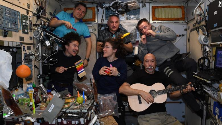 Cum arată Crăciunul pe Stația Spațială Internațională și ce ”tradiții” respectă astronauții