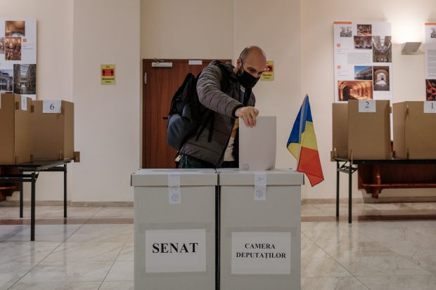 Rezultatele parțiale la alegerile parlamentare, analizate cu Rareș Bogdan, Robert Cazanciuc și Dan Barna, live pe Libertatea