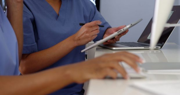 Ce au relatat până acum cadrele medicale în aplicația ”De gardă”, realizată ca să raporteze, sub anonimat, problemele din spitale