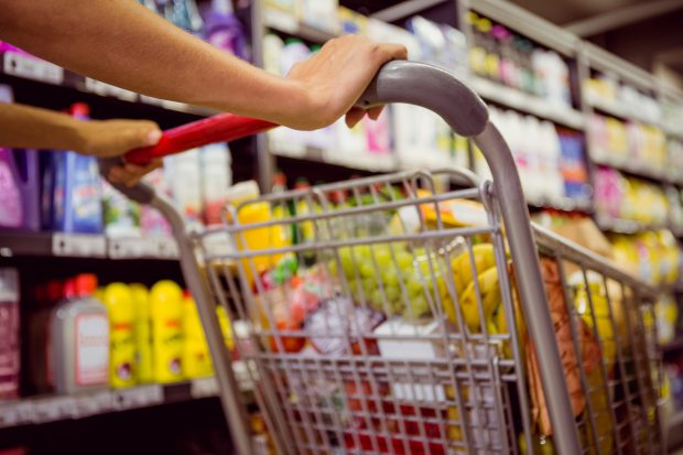 Program Carrefour de Crăciun 2020. Orarul hipermarketurilor pentru 24, 25, 26, 27 decembrie
