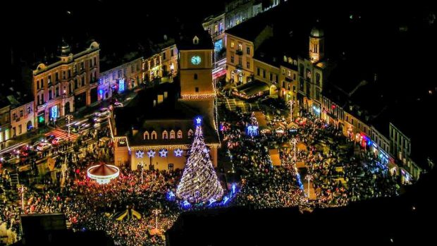 Brașovul va organiza Târgul de Crăciun din Piața Sfatului. Măsurile anunțate de autorități