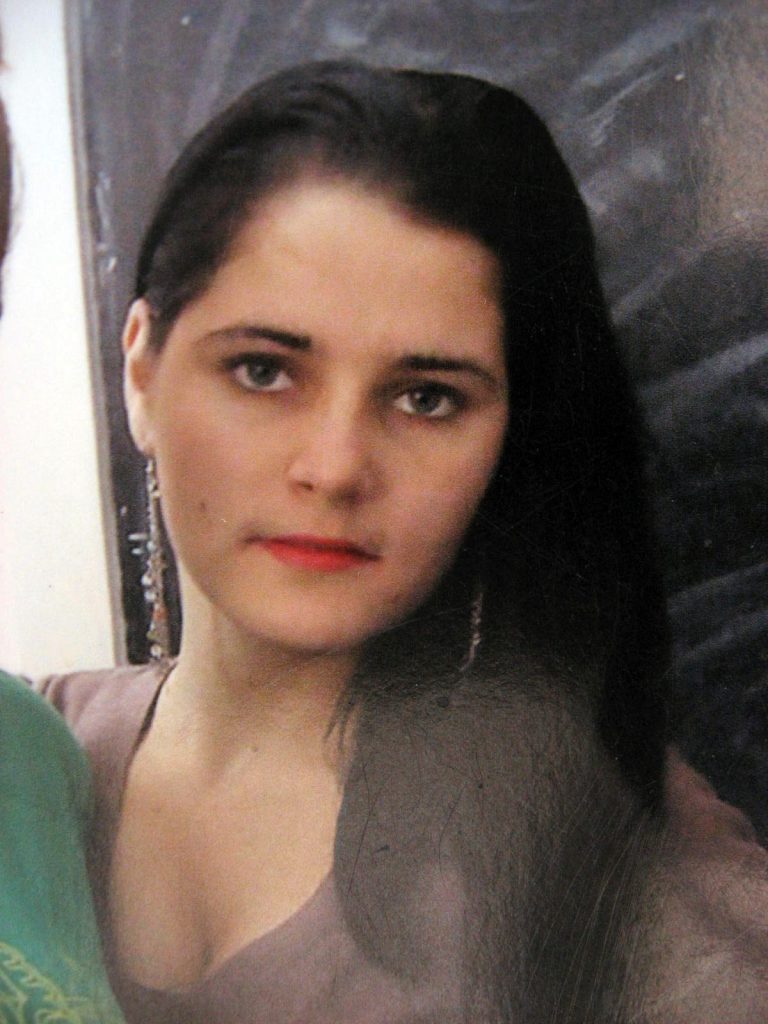 Apelul unei mame către procurorul general: dosarul fiicei de 16 ani dispărută, clasat a doua oară de procurori!