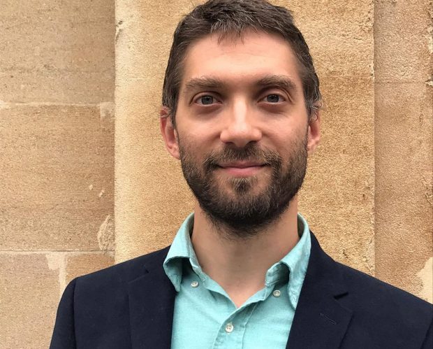 Un cercetător român din Londra vine la şefia CNAS, instituția cu cel mai mare buget din sănătatea din România
