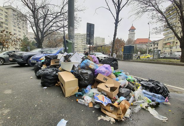 Bucureștiul este reluarea episodului italian „Triunghiul Morții”, când mafia gunoaielor a dus la explozia îmbolnăvirilor de cancer